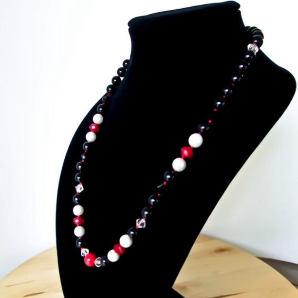 ❤️🩷❤️hand-strung onyx Swarovski necklace❤️🩷❤️ - Picture 2 of 6